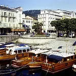 Bed & Breakfast Gli Oleandri 4*