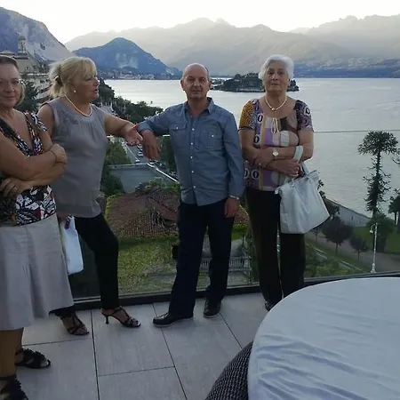 Gli Oleandri Oda ve Kahvaltı Stresa