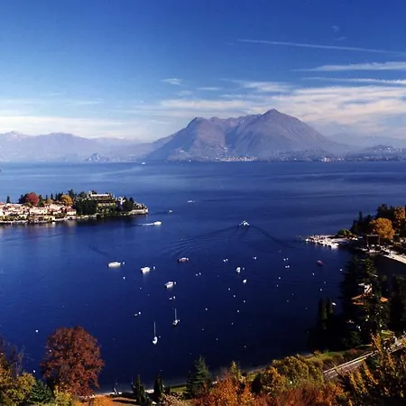 Gli Oleandri Oda ve Kahvaltı Stresa
